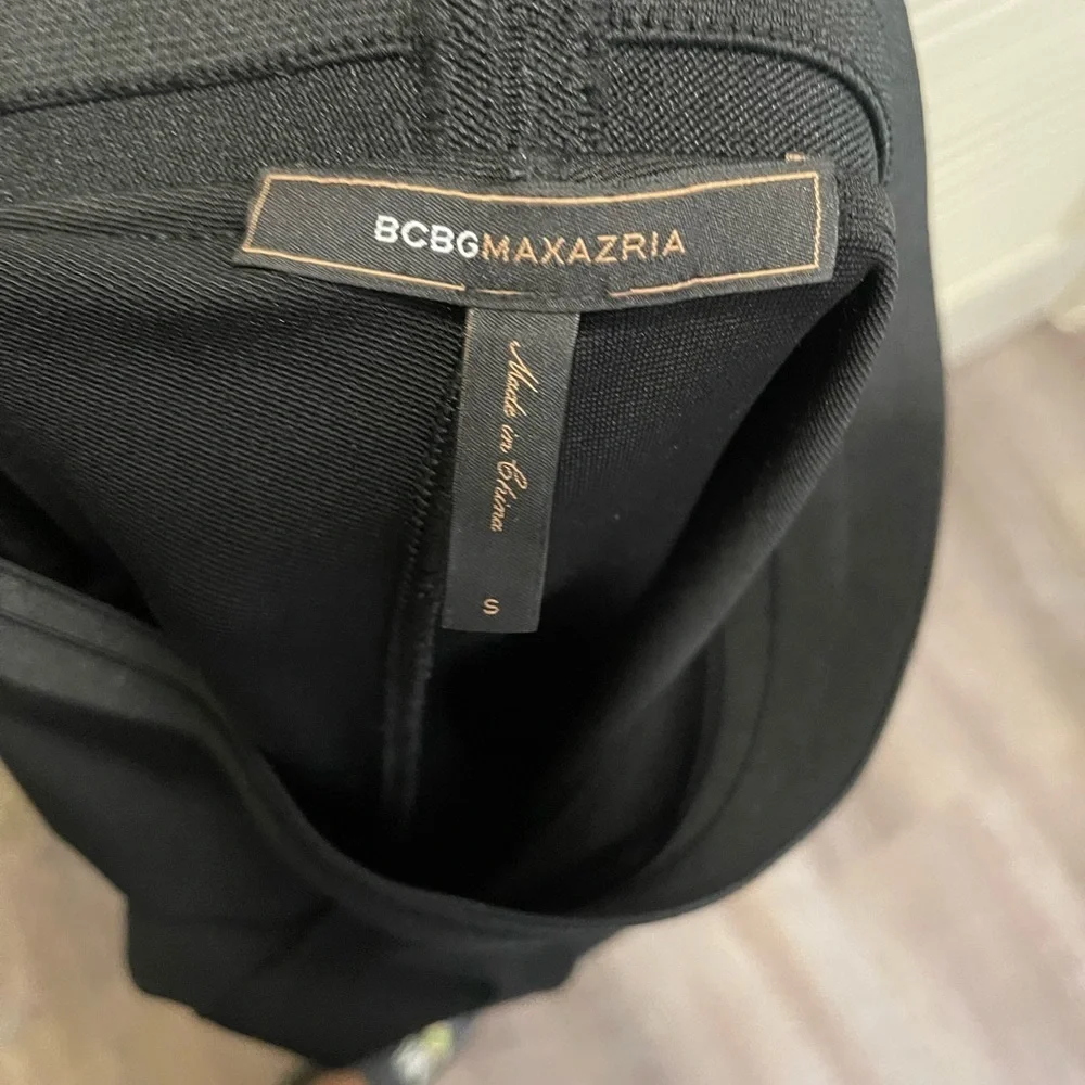 BCBGMaxAzria Classic Black Pants - Picture 3 of 3